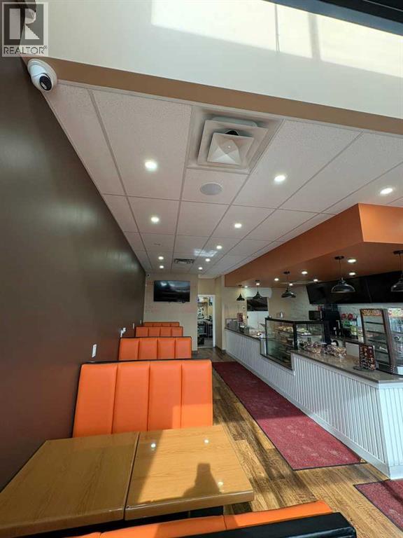 30 Savanna Cres Crescent NE