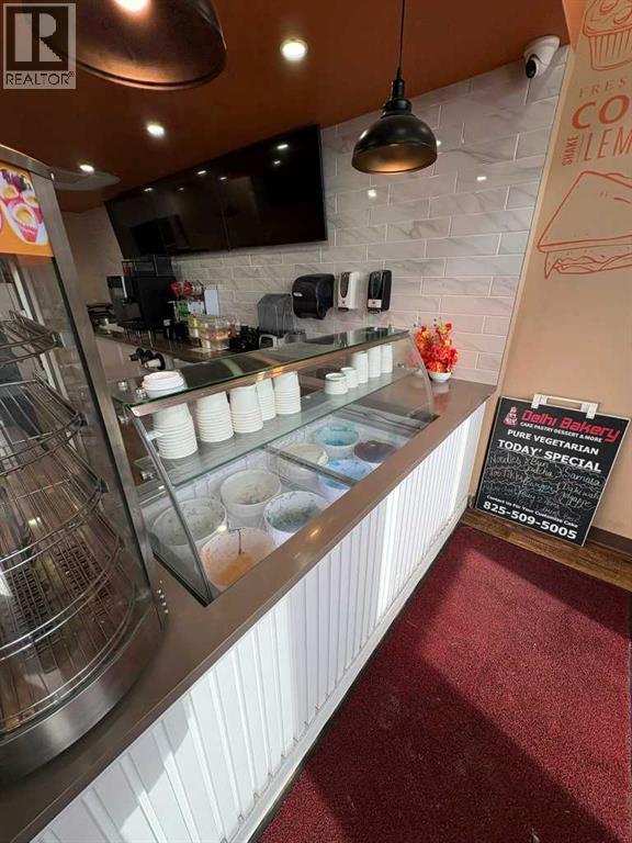 30 Savanna Cres Crescent NE