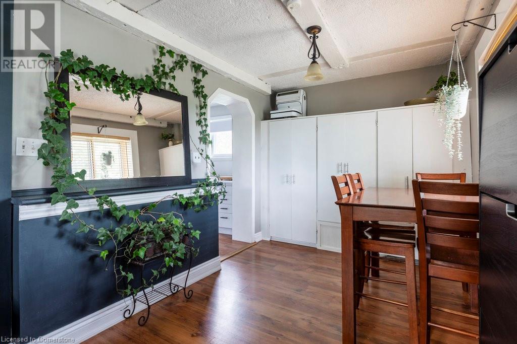 169 FORFAR Street W