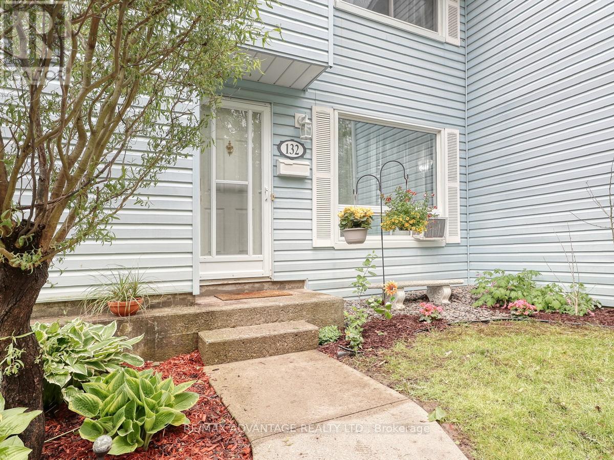 132 MONMORE ROAD