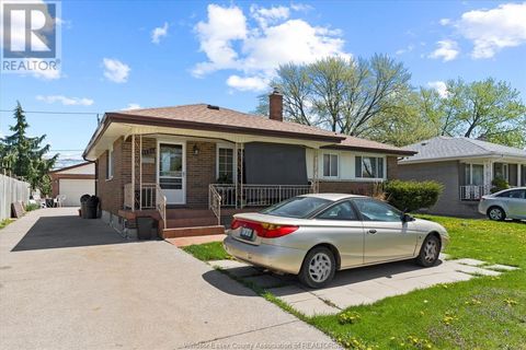 1178 JEFFERSON BOULEVARD Windsor ON N8S2R4