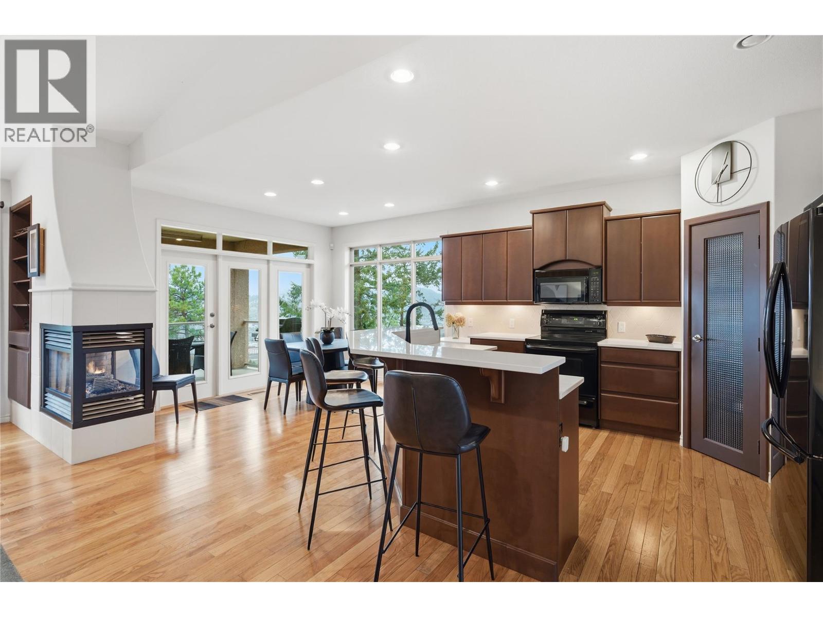 2213 Waddington Court Unit# 16