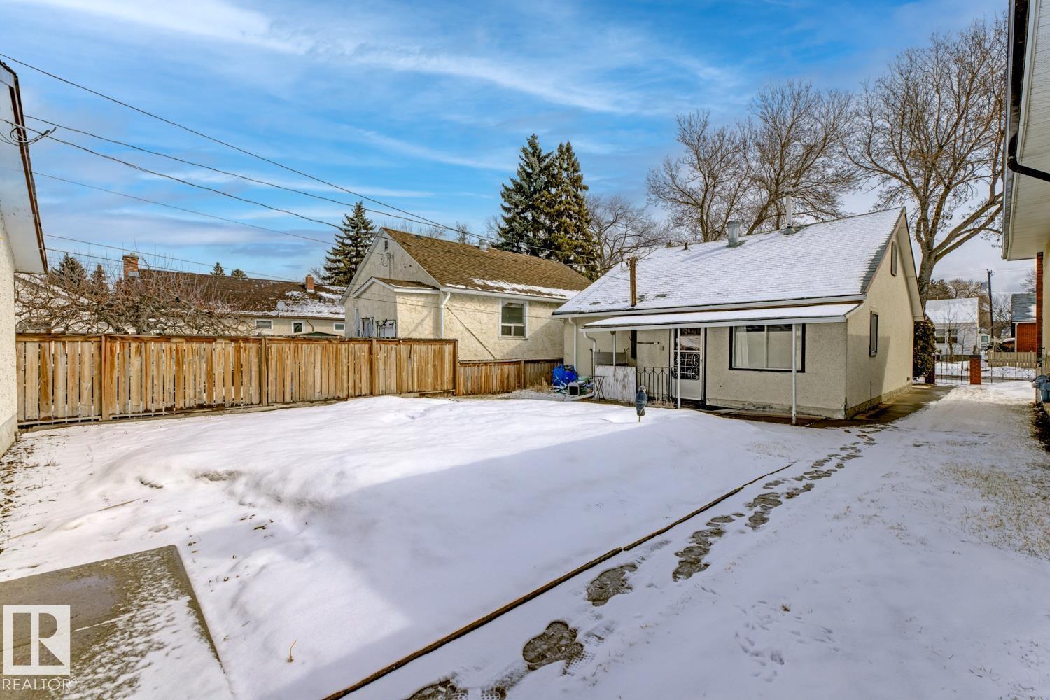 12134 96 ST NW NW