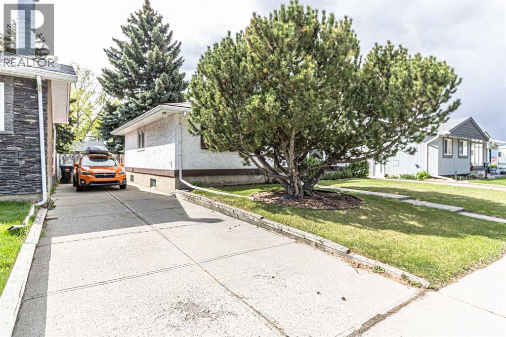 111 Lynnview Way SE