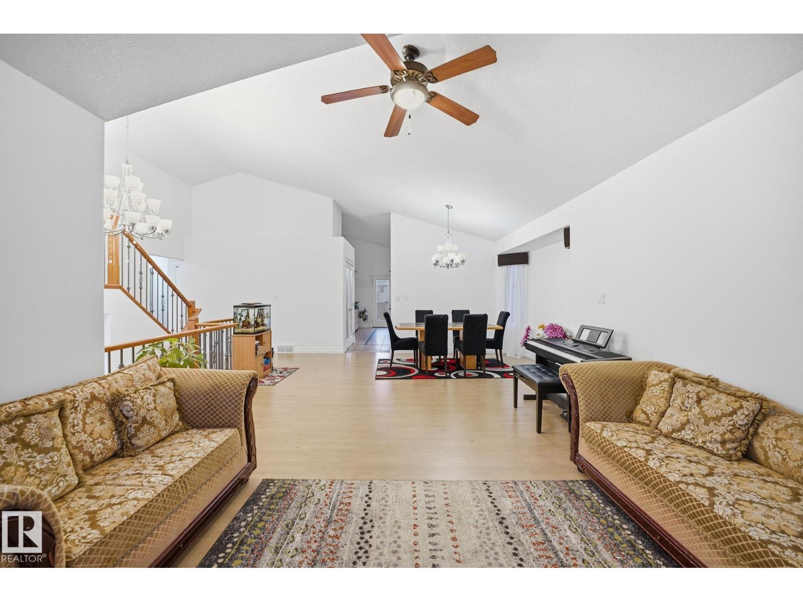 1324 70 ST SW