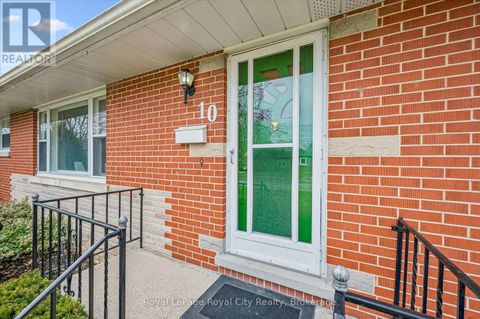 10 PAUL AVENUE Guelph (General Hospital) ON N1E1S2