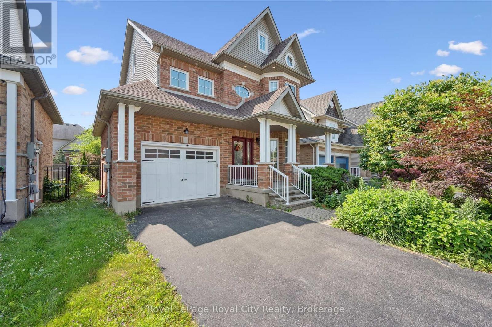 4 HOLLAND CRESCENT