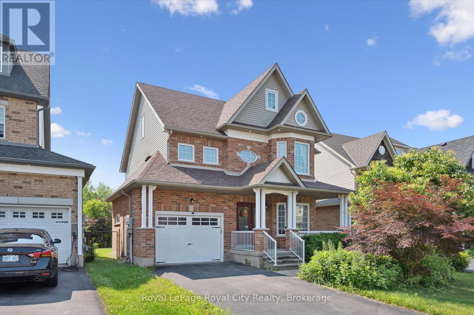 4 HOLLAND CRESCENT