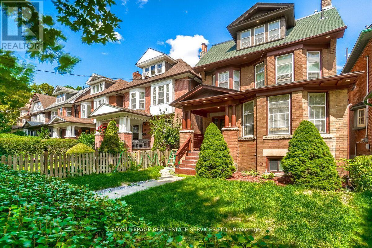 Photo 1 of 40 — 31 TYNDALL AVENUE, Toronto (South Parkdale), ON M6K2E9