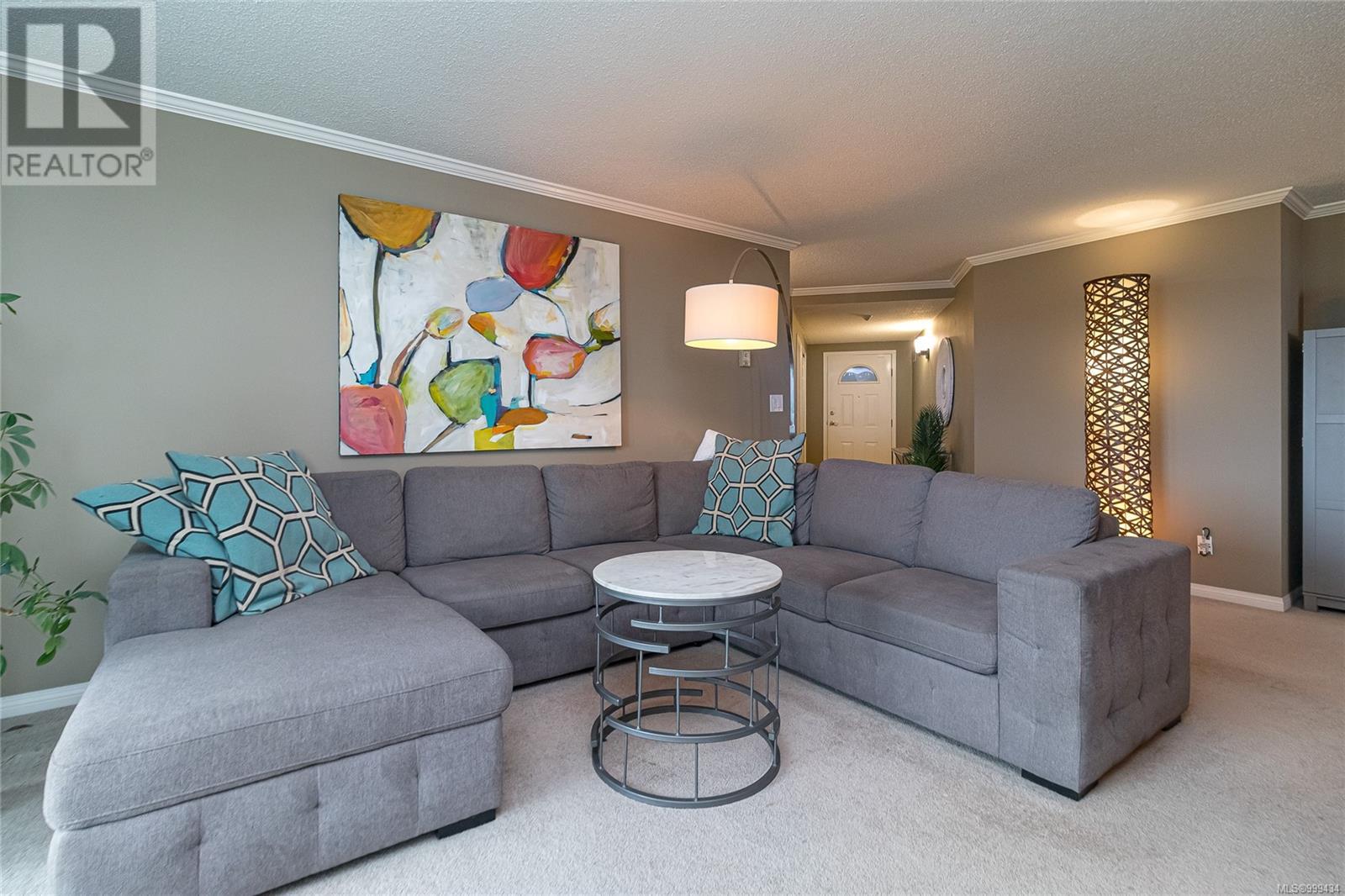 305 11 Cooperage Pl