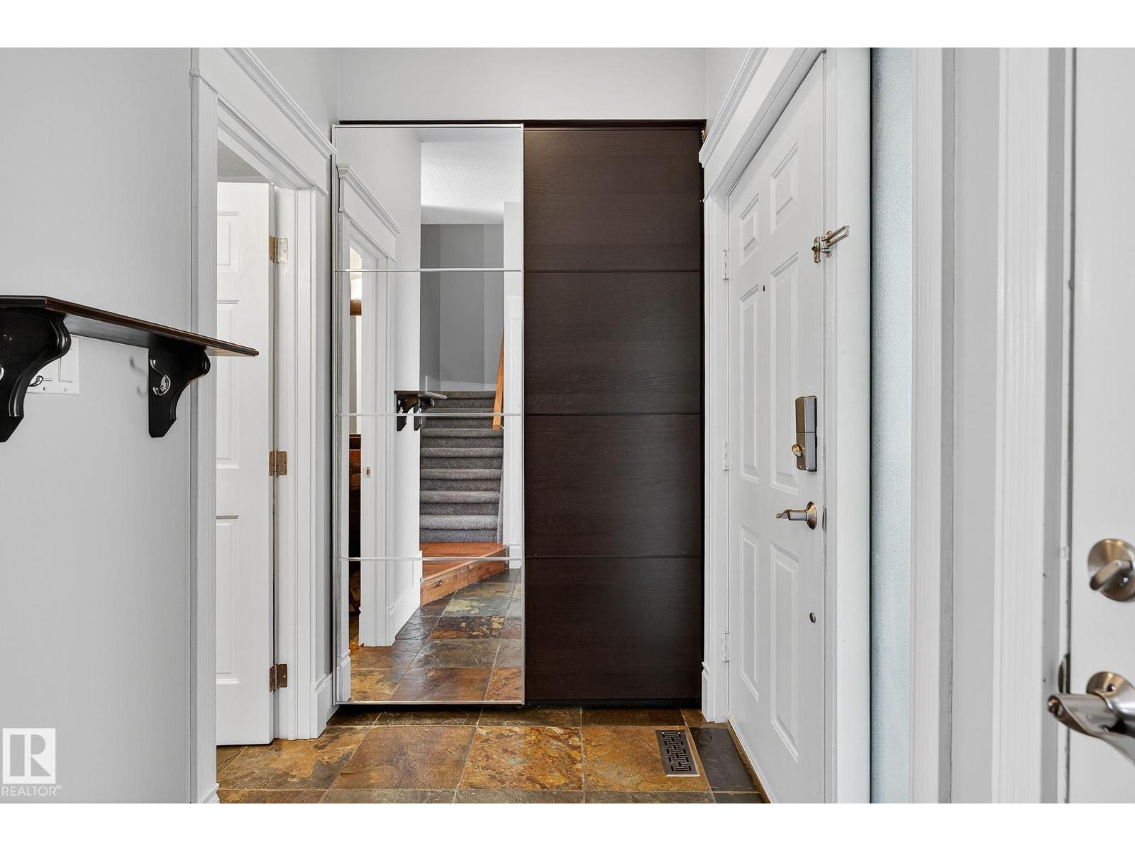 146 CALLINGWOOD PL NW