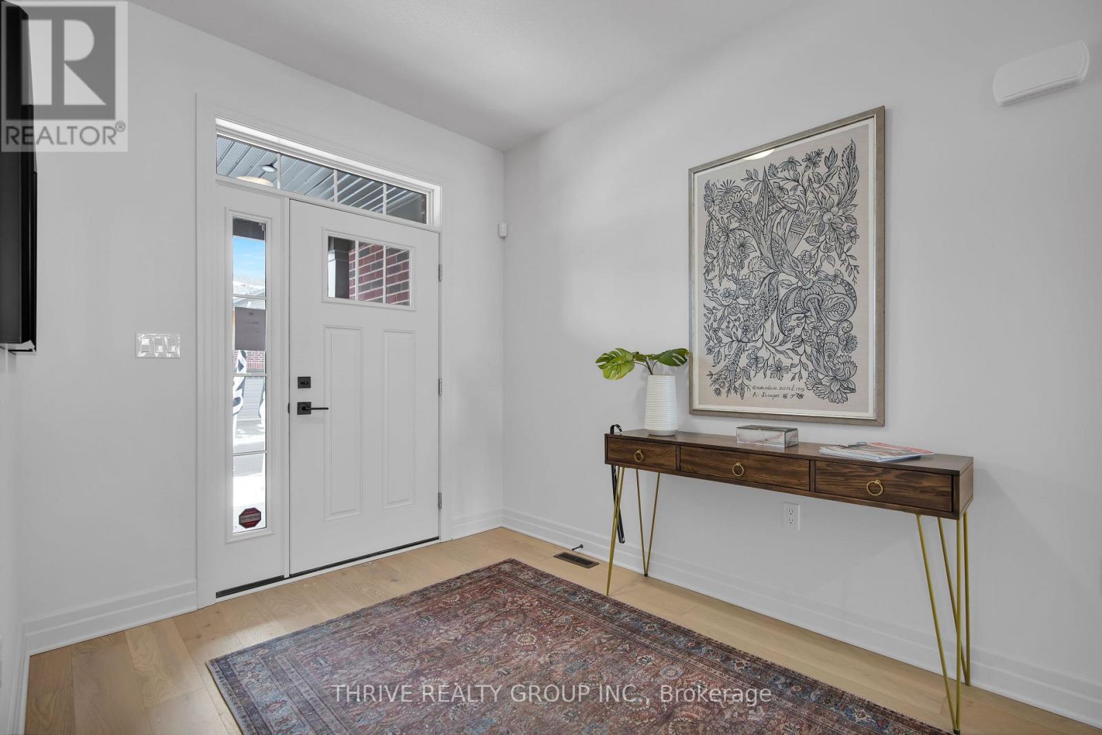 15 - 1080 UPPERPOINT AVENUE