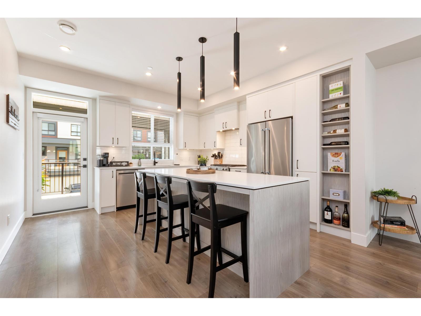 30 45500 CAMPUS DRIVE|Garrison Crossing