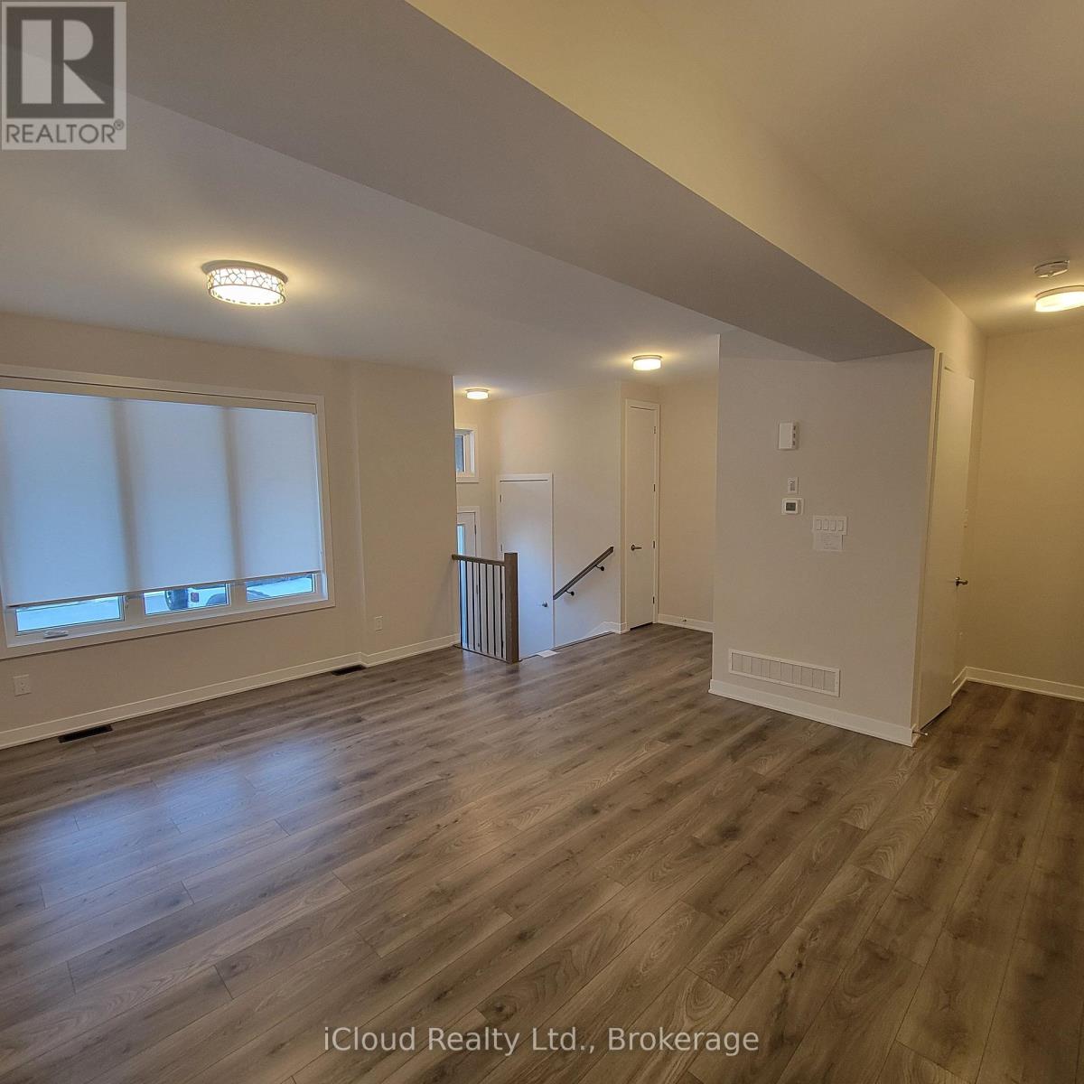 318 CATSFOOT WALK