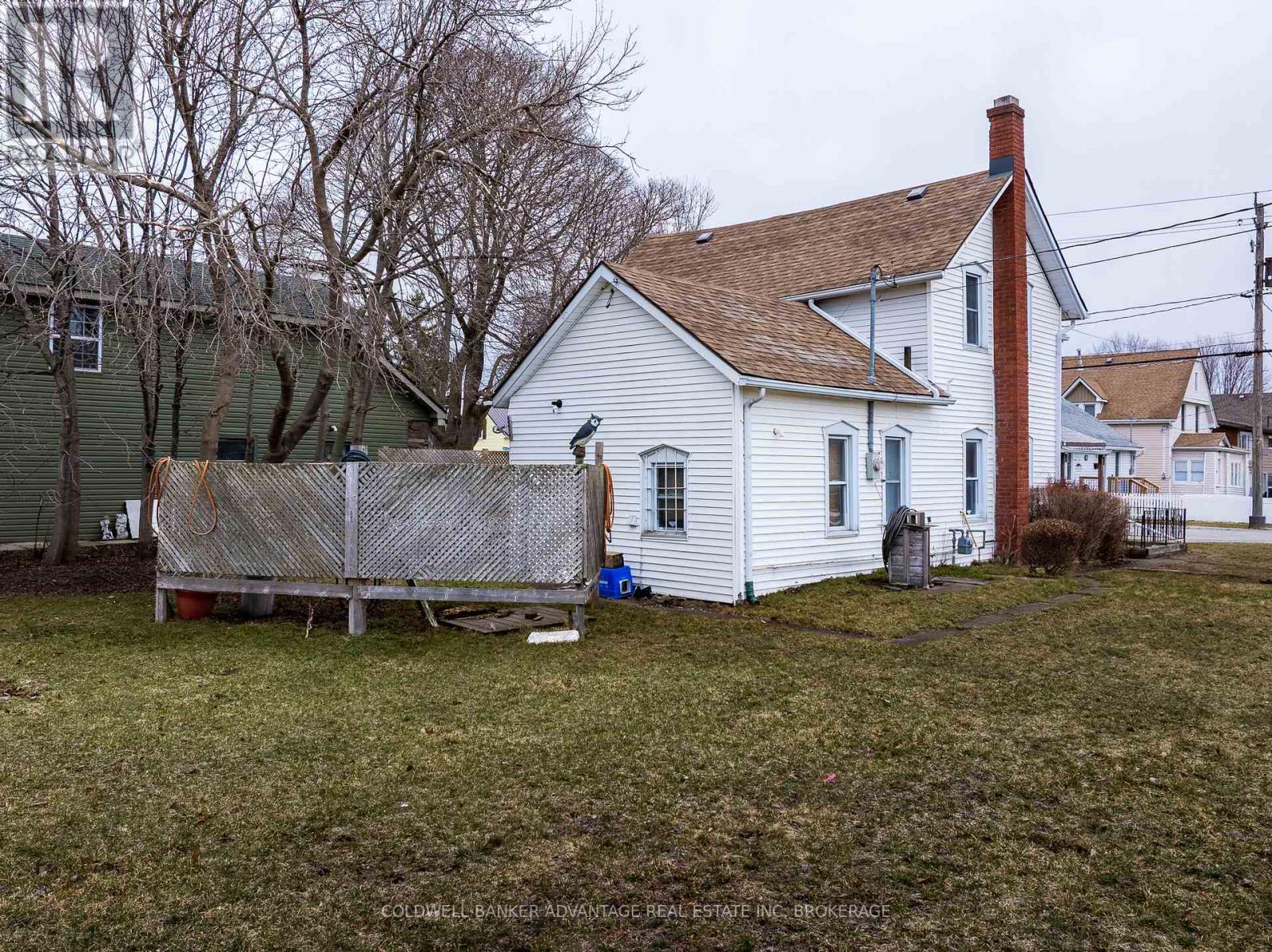 592 FIELDEN AVENUE