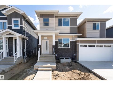 3117 Magpie WY NW Edmonton AB T5S0V3