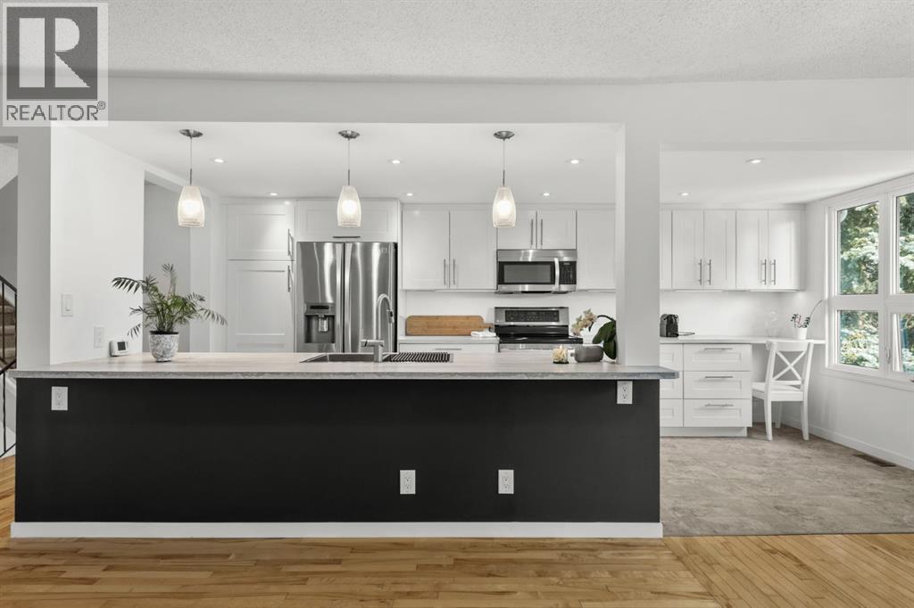 2 Canterbury Gardens SW