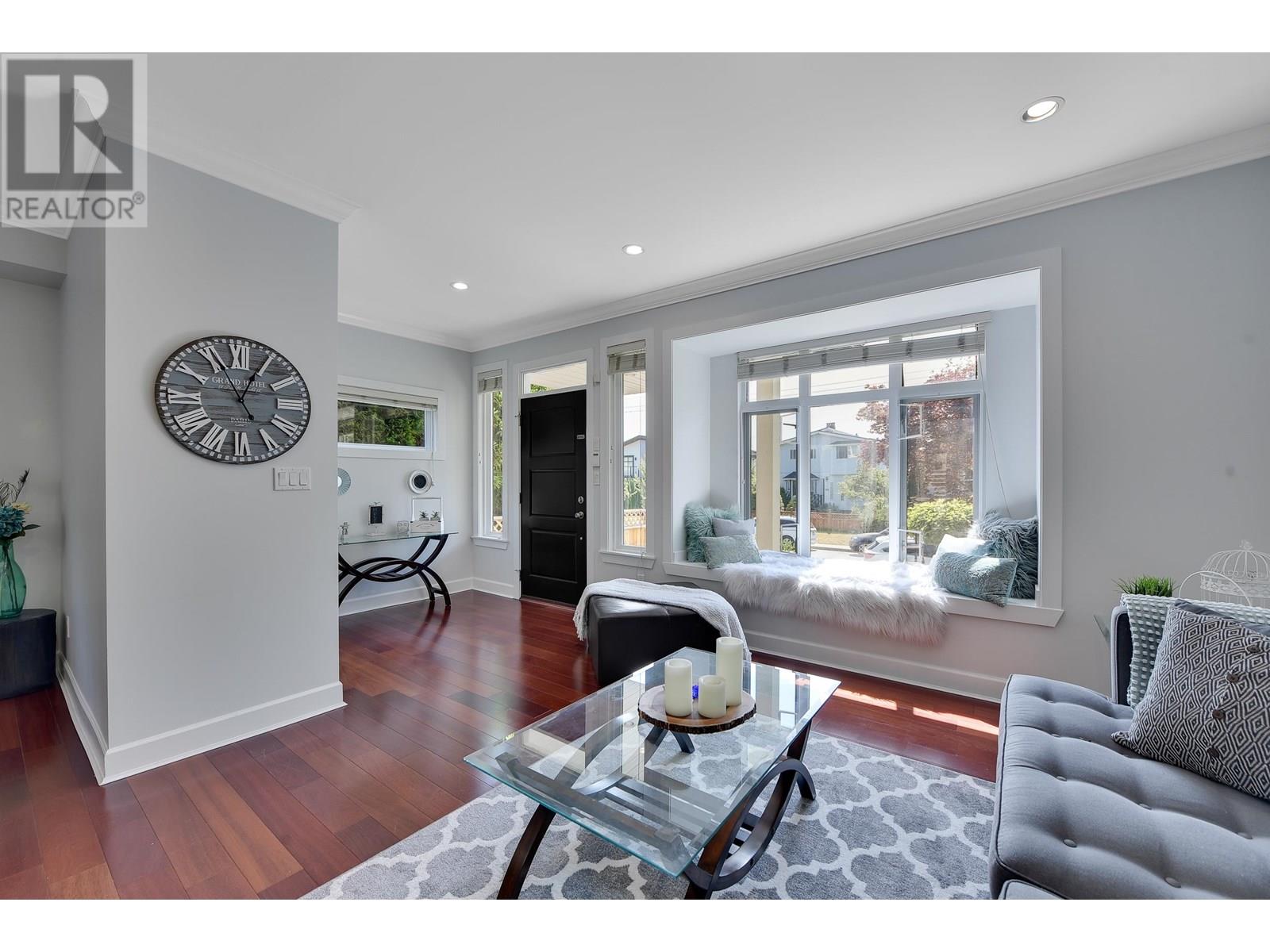 332 E 11TH STREET