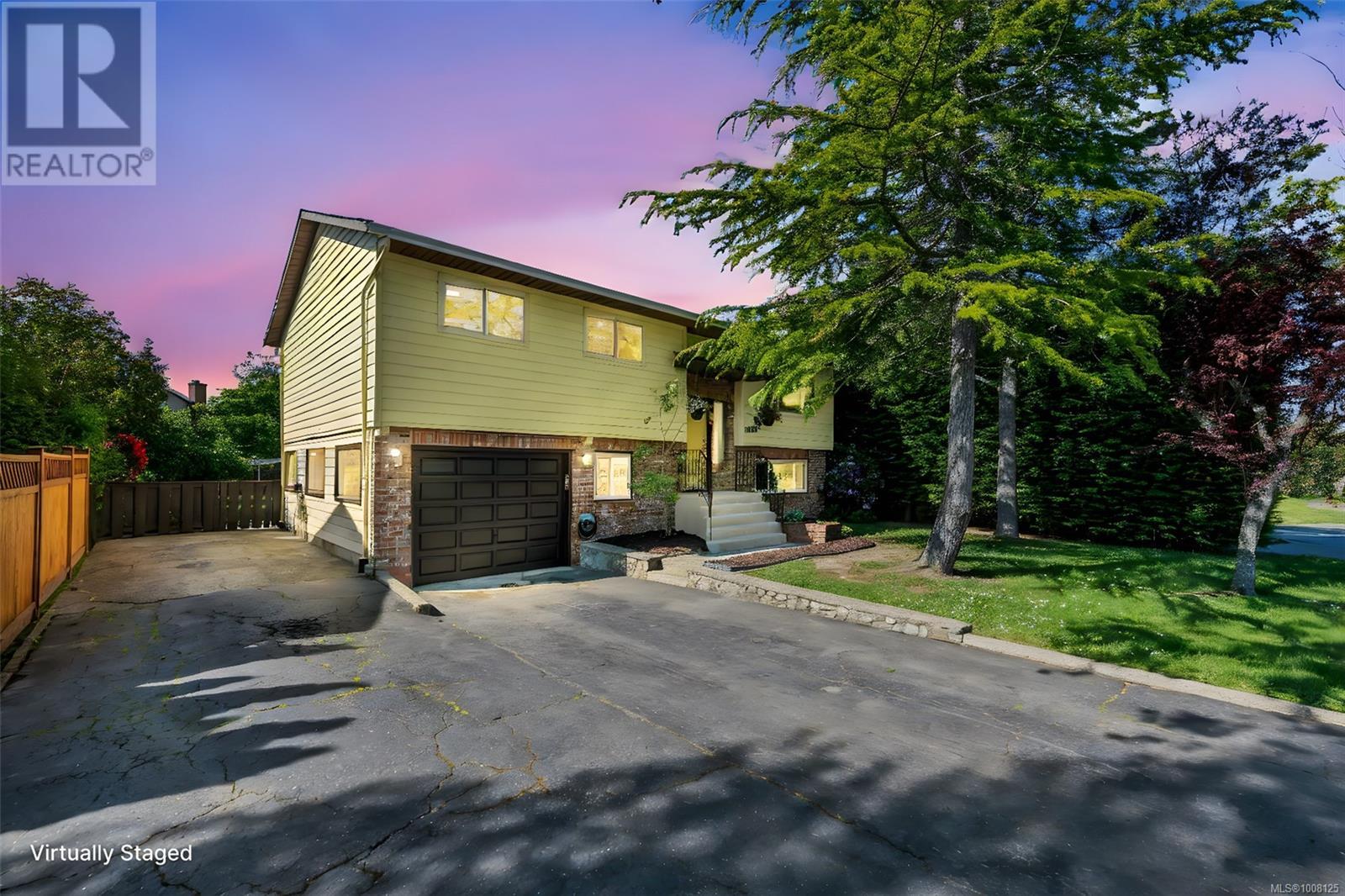 2225 Magnolia Pl