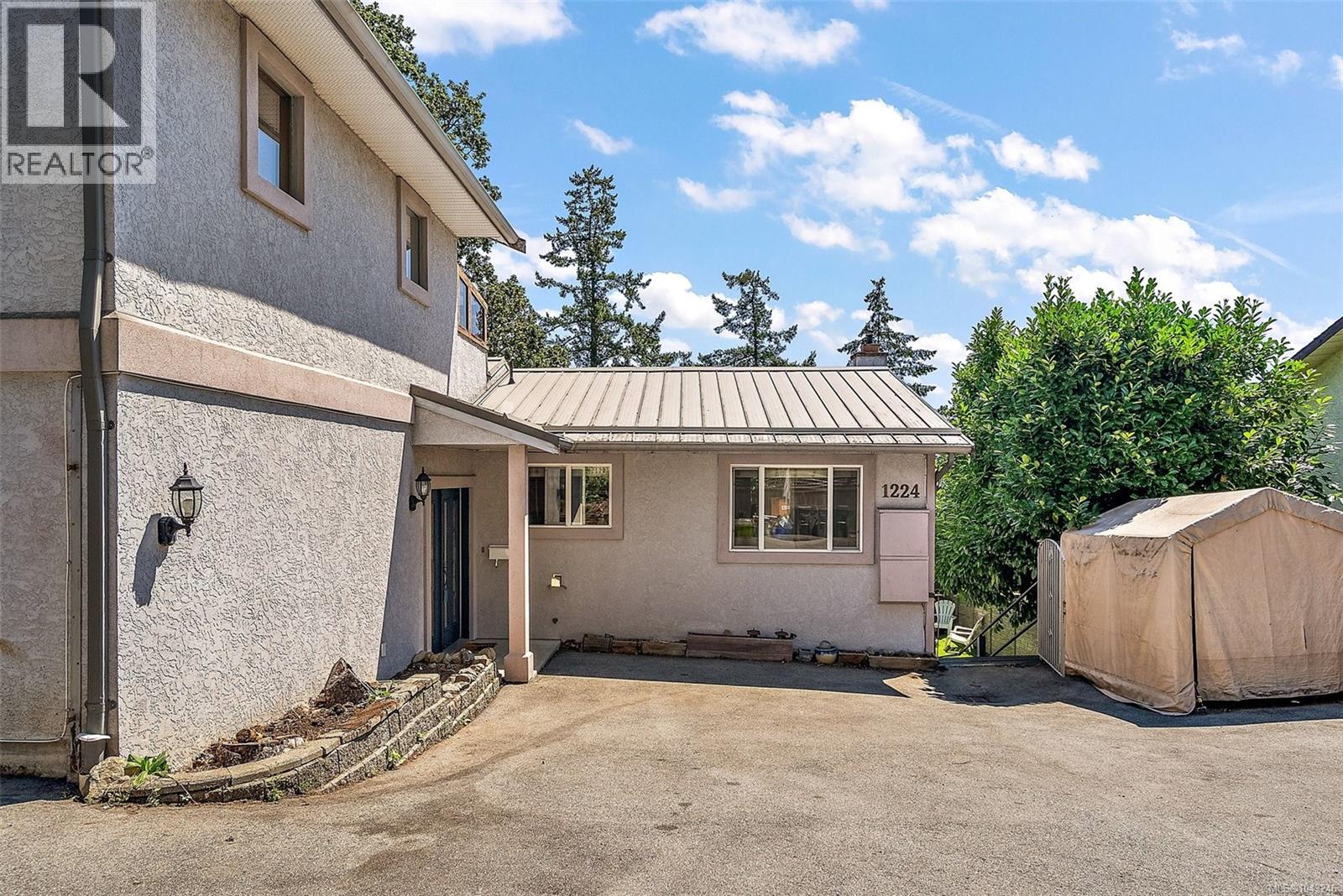 1224 Mariposa Ave