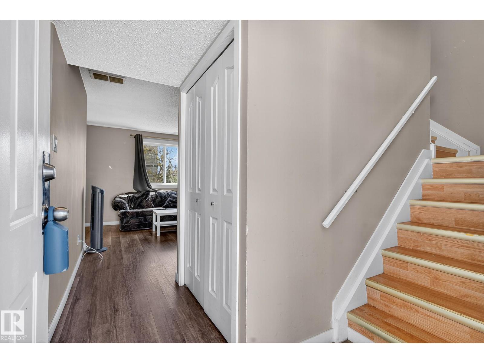 1474 LAKEWOOD RD W NW