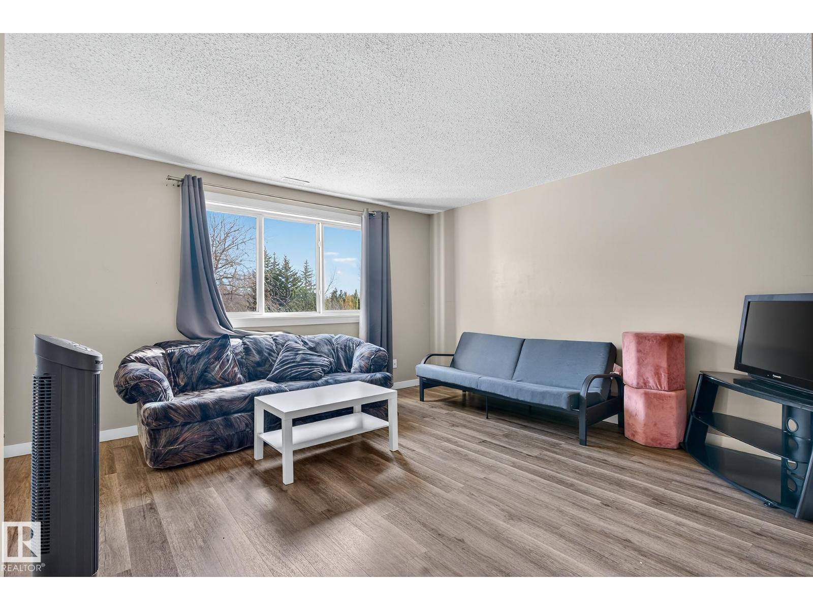 1474 LAKEWOOD RD W NW