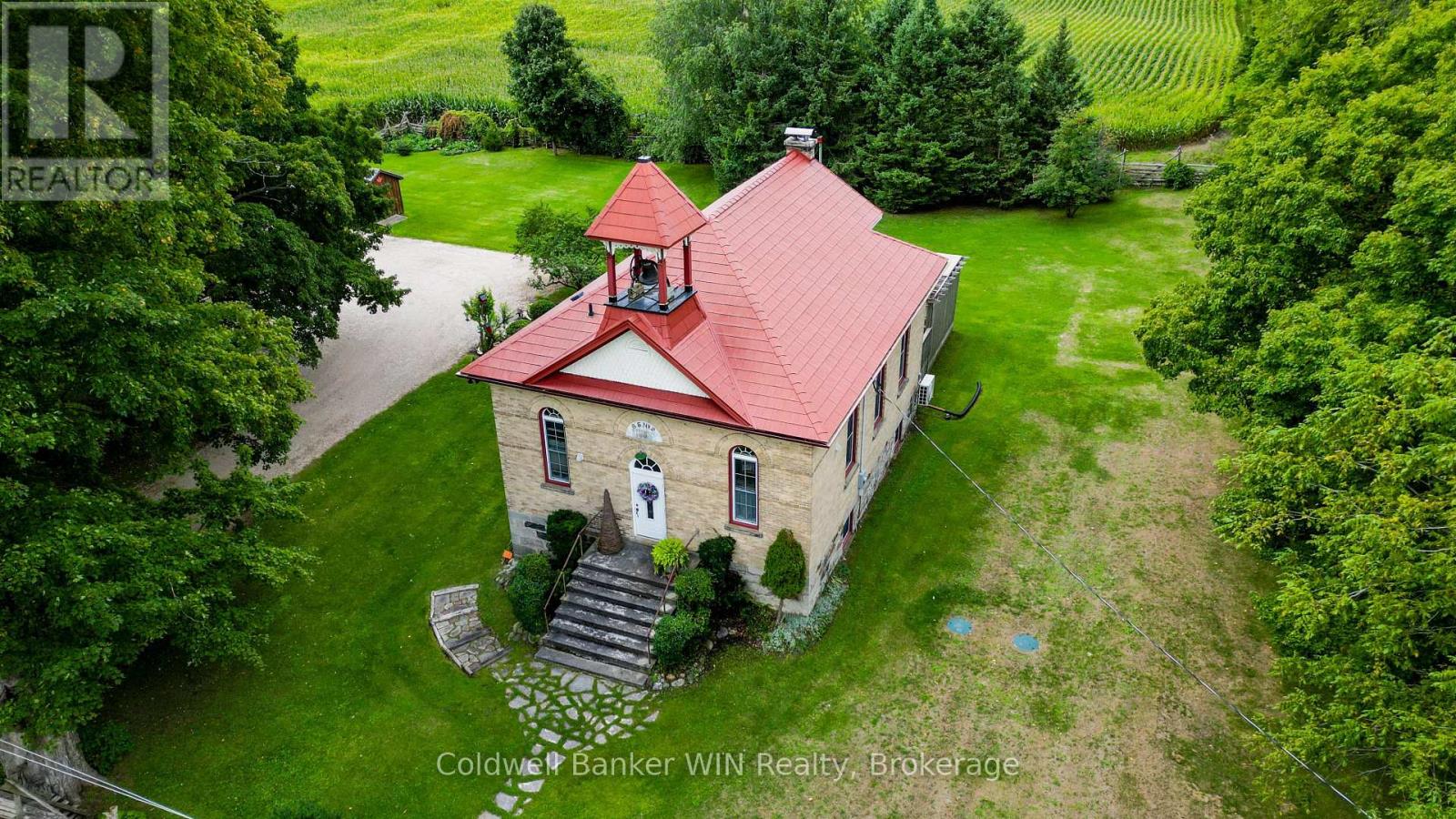 392774 SOUTHGATE 39 SIDE ROAD