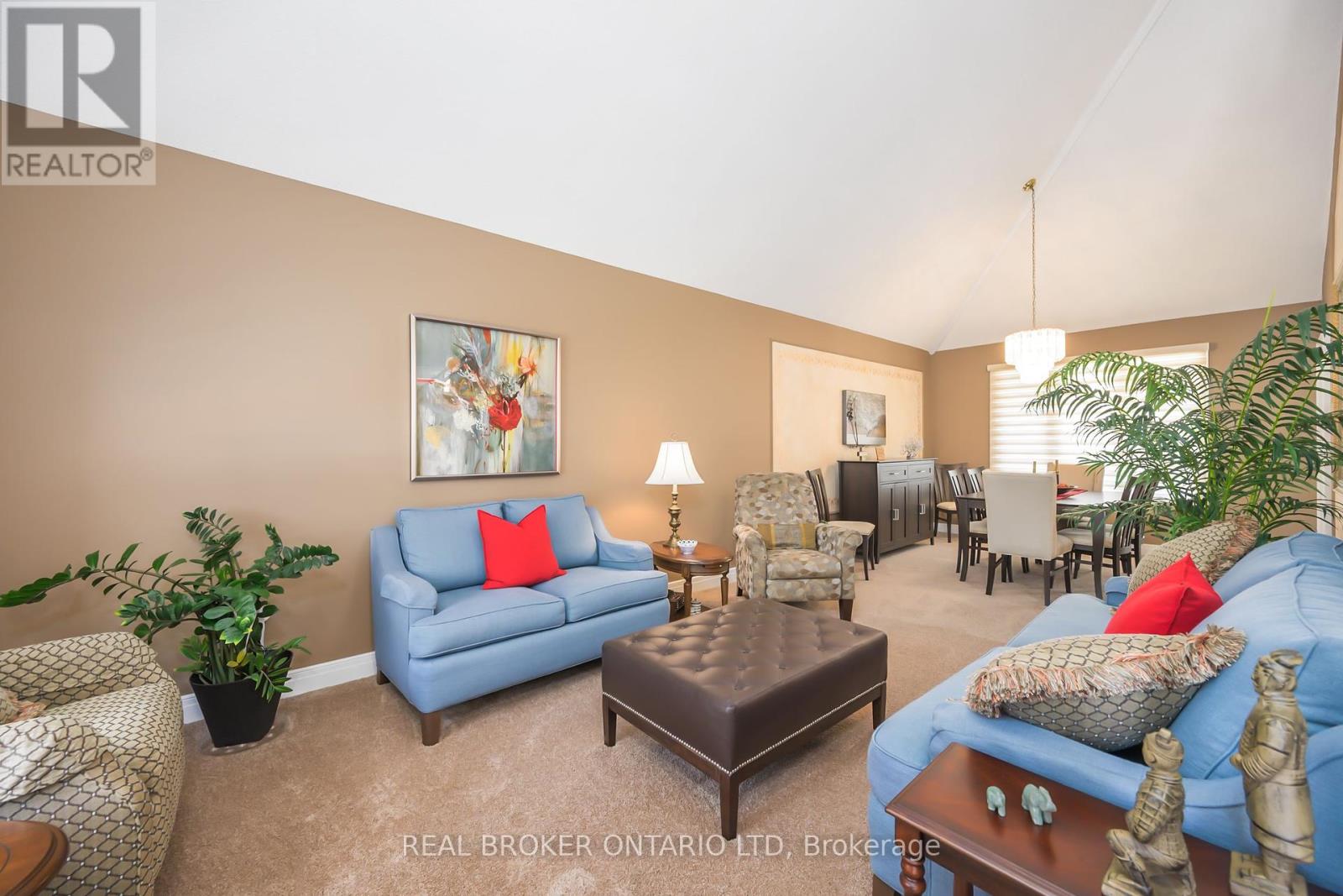 63 MARTINET AVENUE