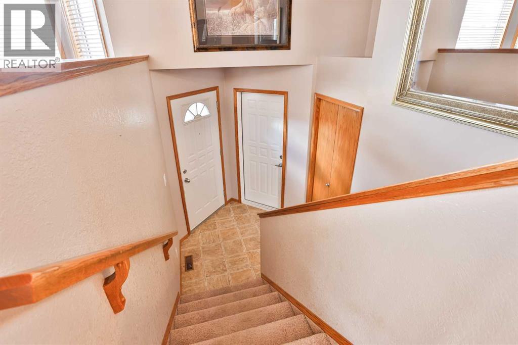 38 St James Crescent N