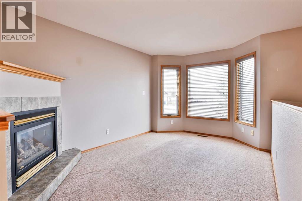 38 St James Crescent N