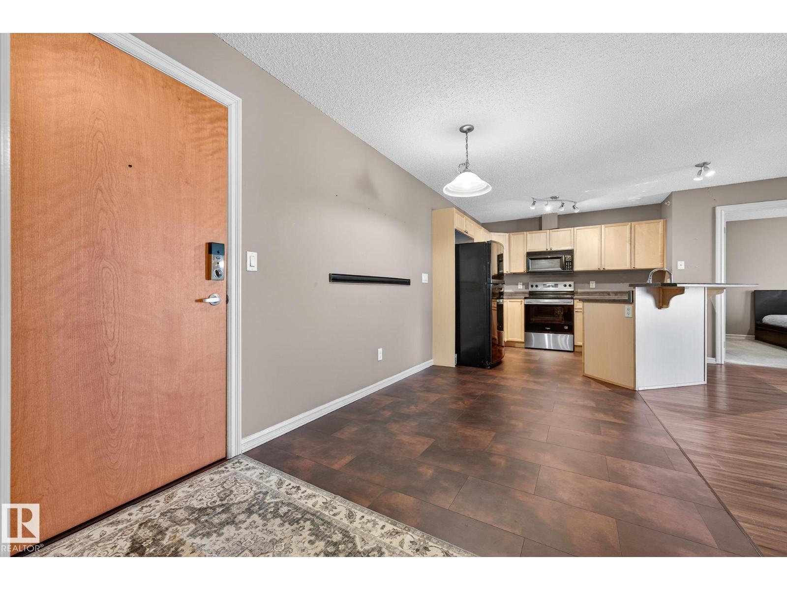 #414 13710 150 AV NW