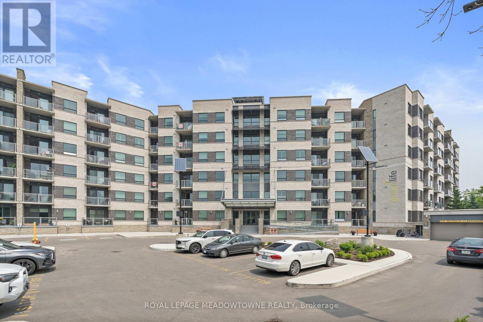 405 - 383 MAIN STREET E