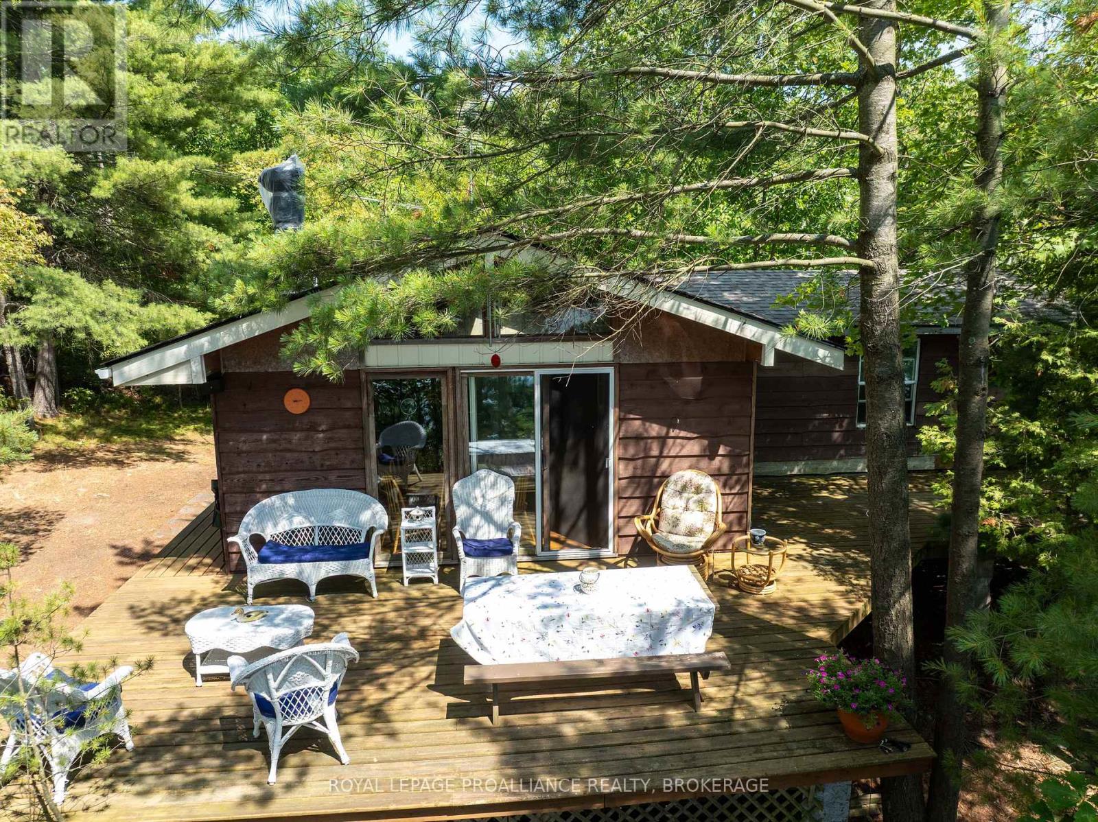1379 EVERETT LANE