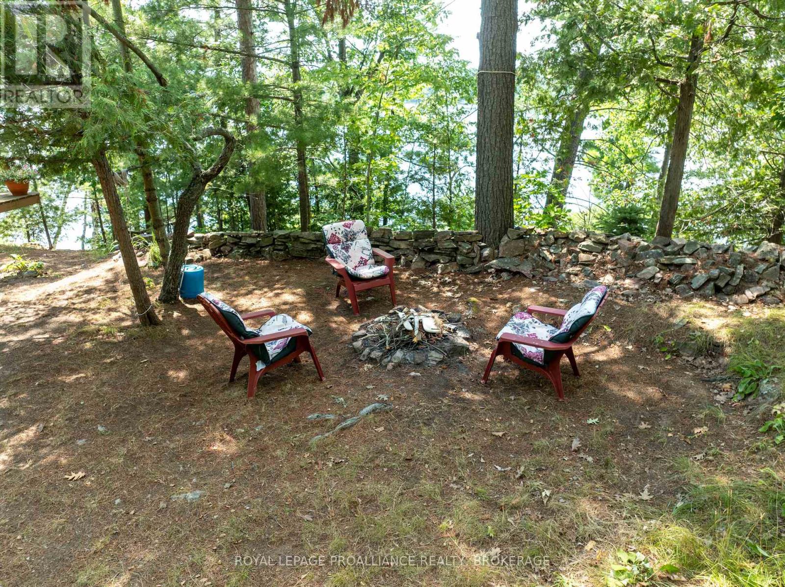 1379 EVERETT LANE