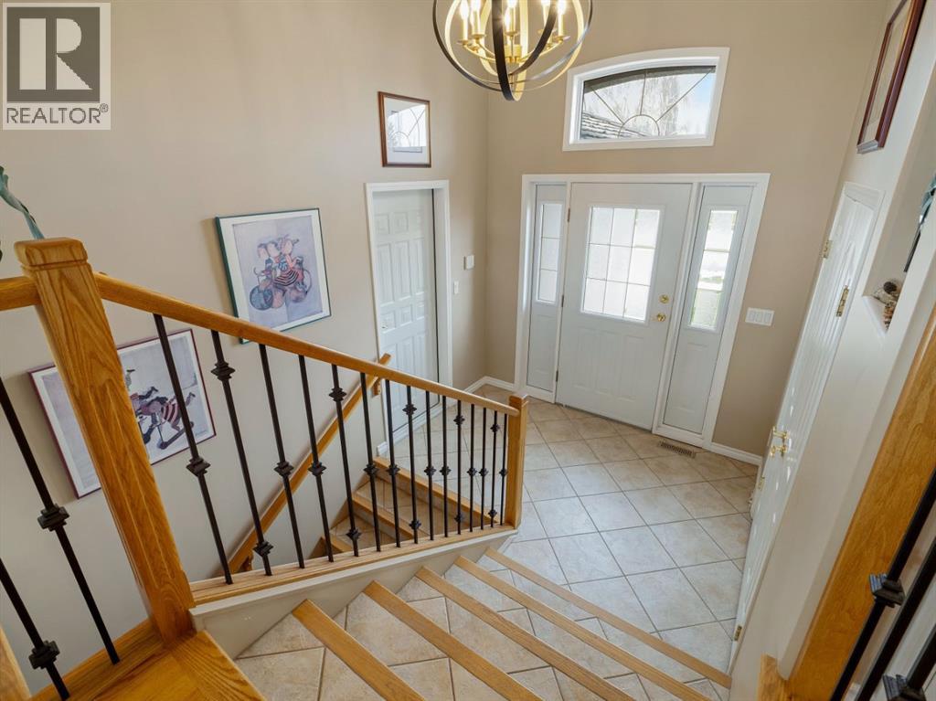 44 Canyon Boulevard W