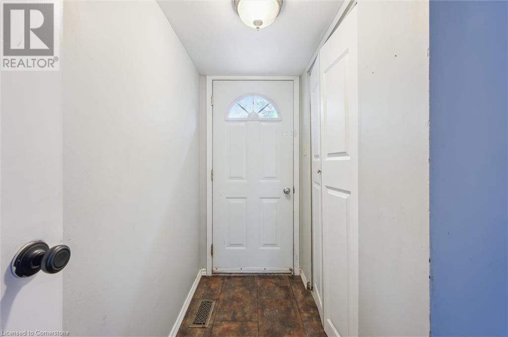 210 GLAMIS Road Unit# 6
