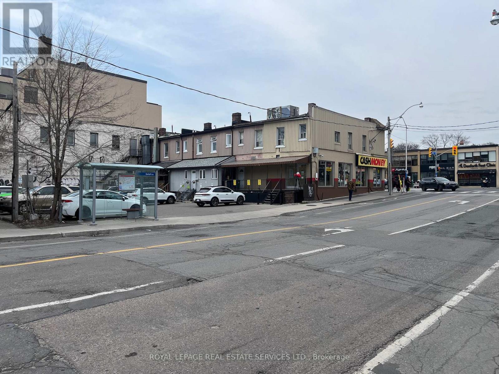 851 DANFORTH AVENUE