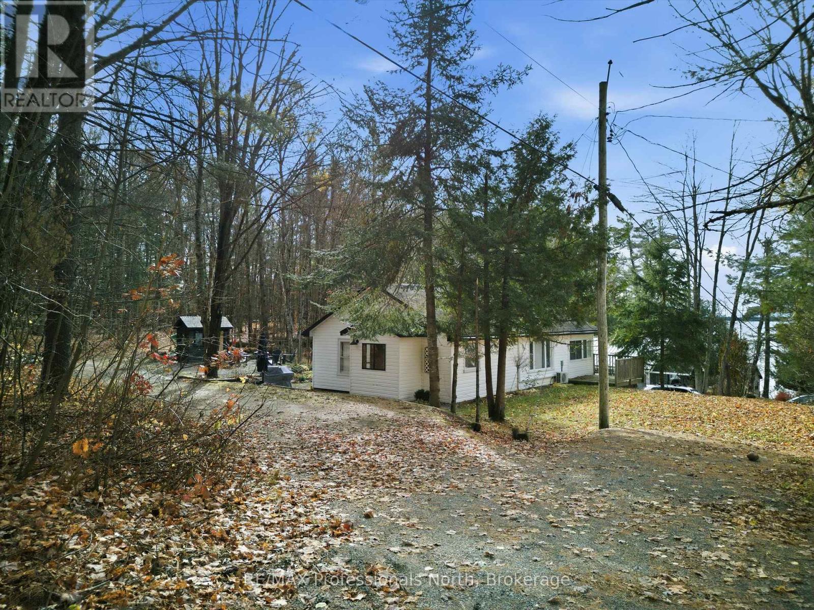 1037 STRAWBERRY BAY ROAD