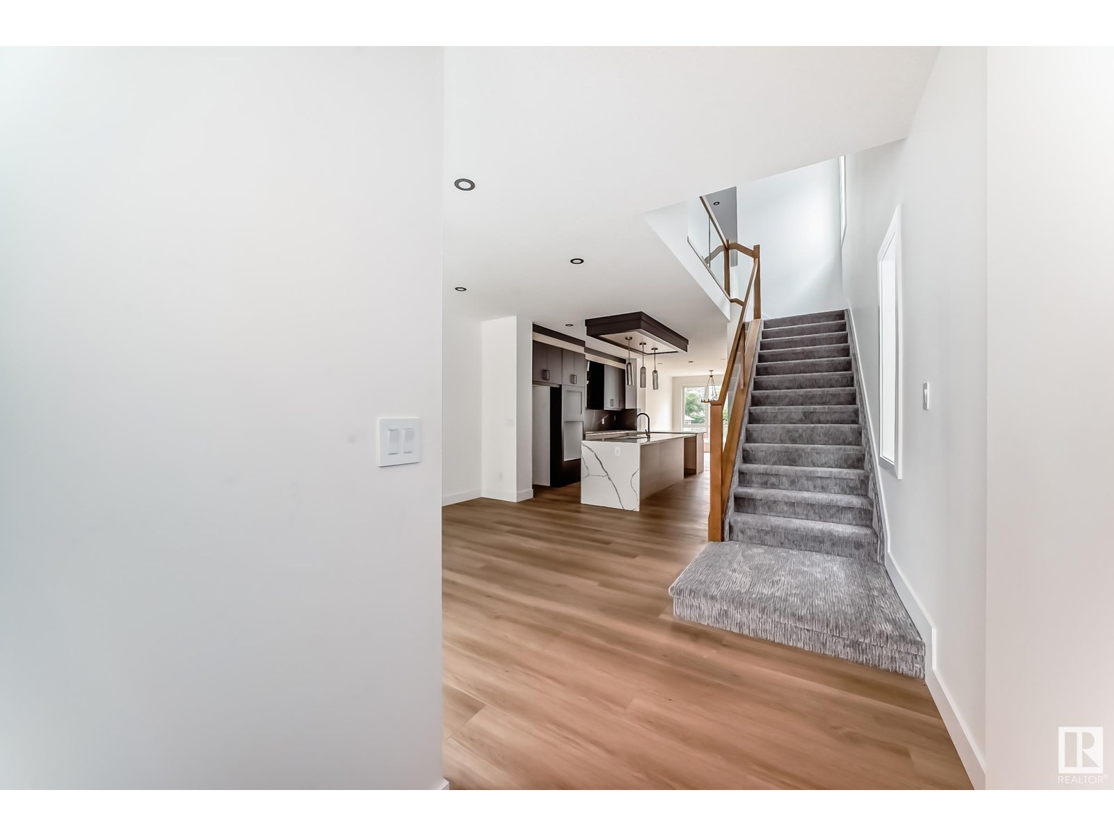 11442 125 ST NW