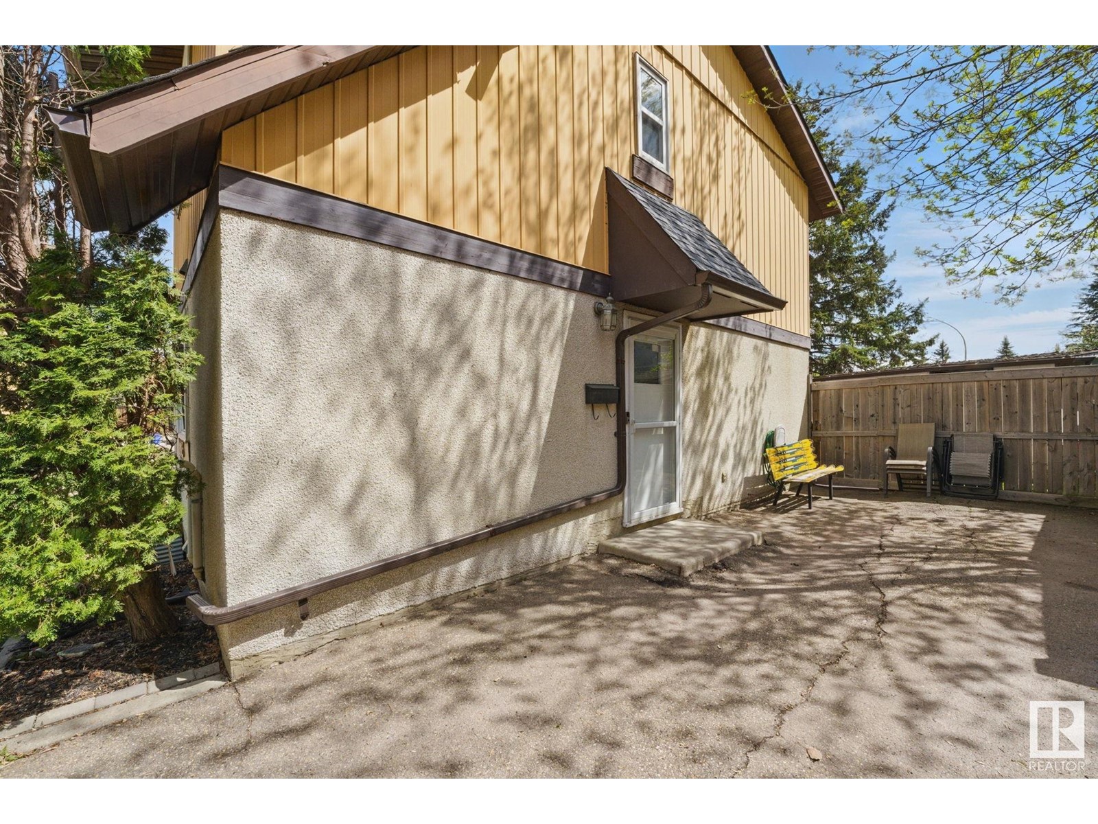 125 Woodstock NW