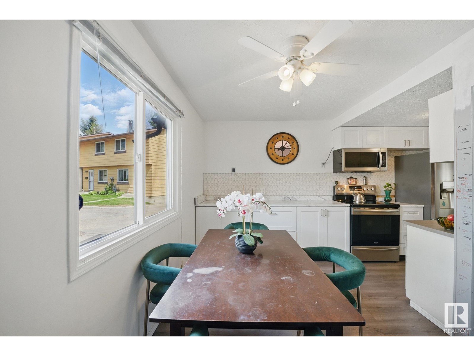 125 Woodstock NW