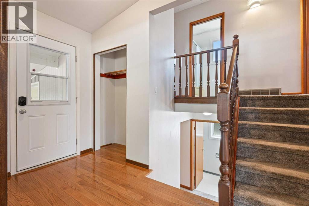 77 Winslow Crescent SW