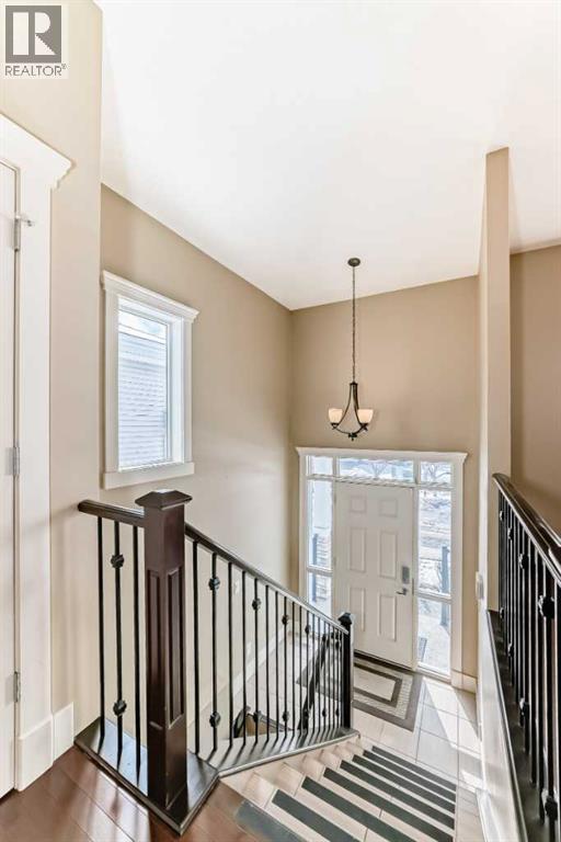 520 Rocky Vista Gardens NW