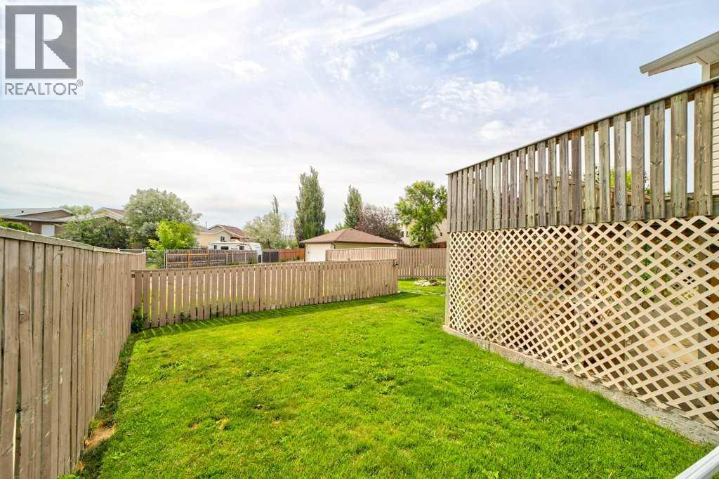 187 Cowichan Court W