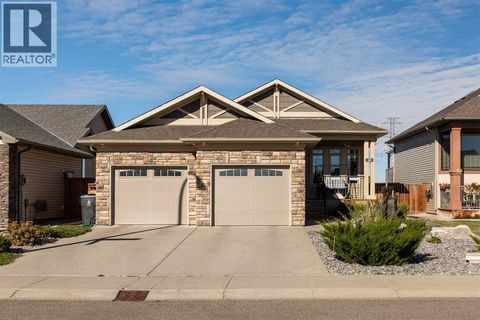 659 Marie Van Haarlem Crescent N Lethbridge AB T1H6Y9