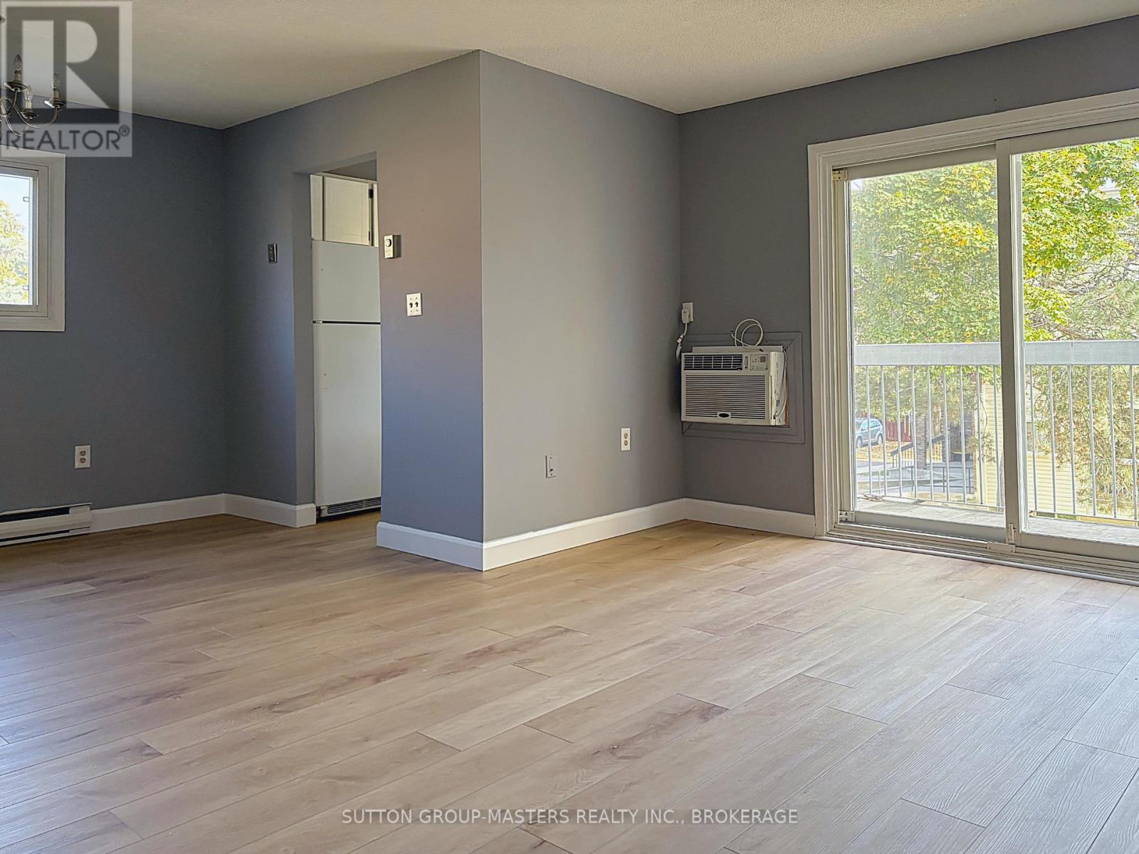 301 - 1000 PEMBRIDGE CRESCENT