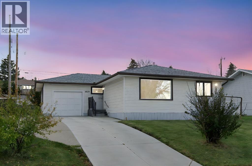 6023 Thornbank Drive NW