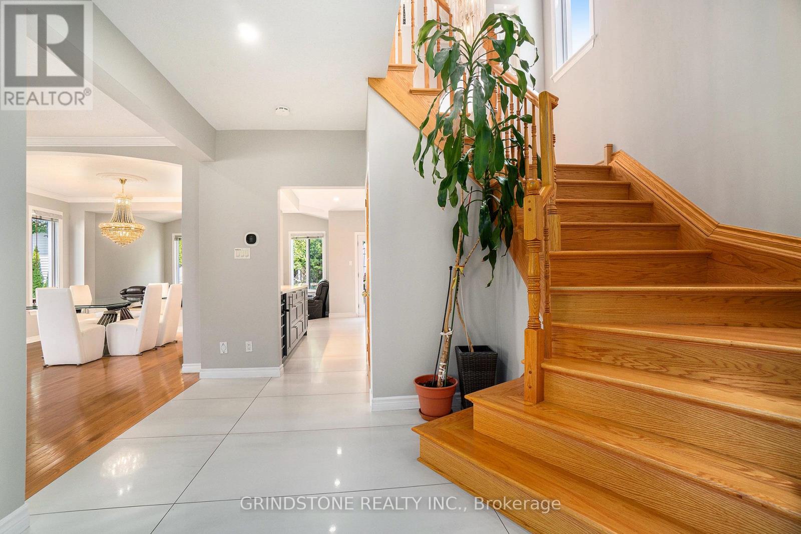 95 EVANSHEN CRESCENT