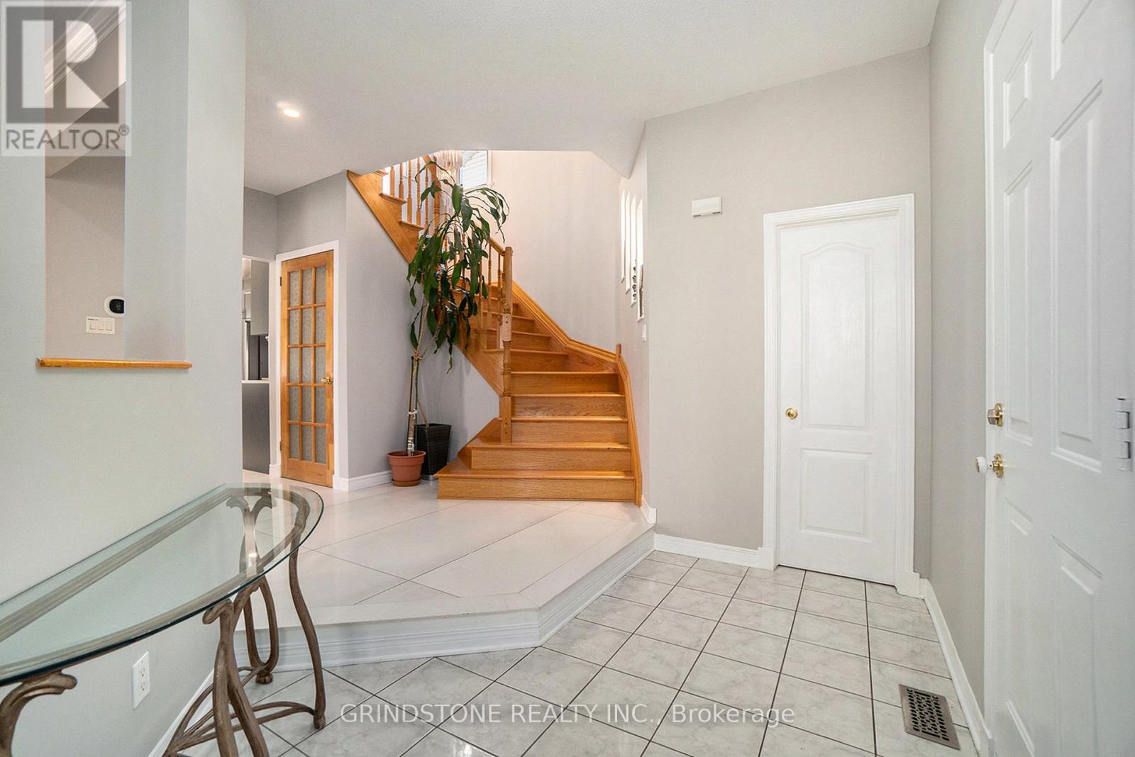 95 EVANSHEN CRESCENT