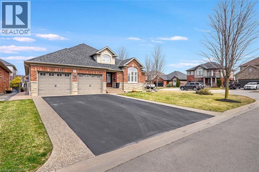 27 CARVER Drive